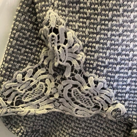 ae top - Picture 2 of 4